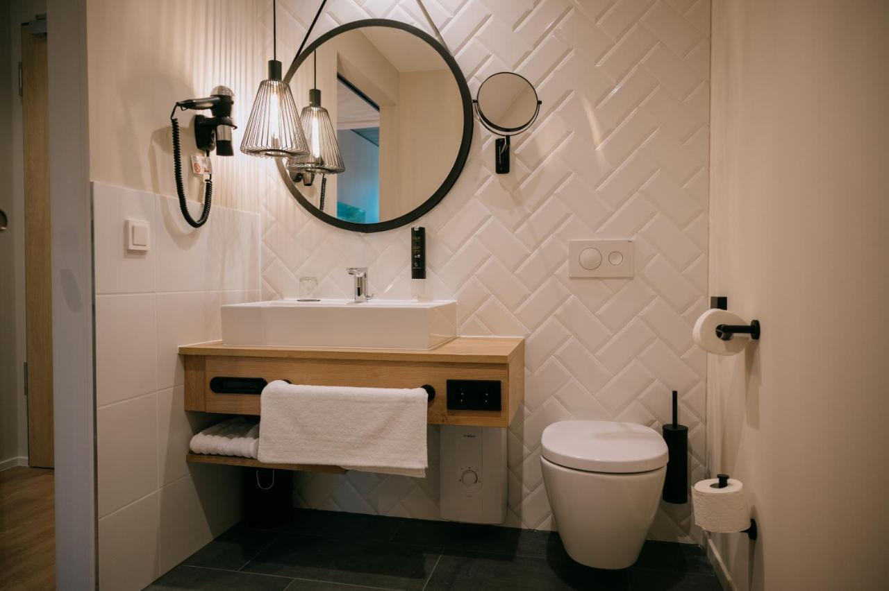 Loom Hotel & Skybar アイスリンゲン エクステリア 写真
