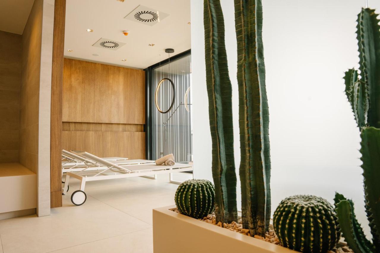 Loom Hotel & Skybar アイスリンゲン エクステリア 写真